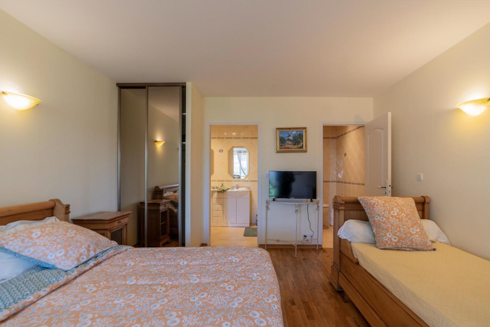 Chambre D'Hotes Le Val Du Chapelain Bed & Breakfast Montigny-la-Resle Room photo