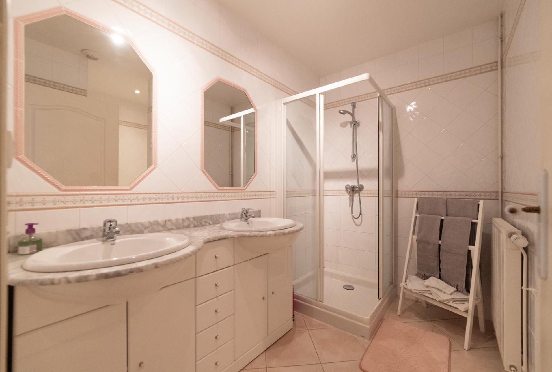 Chambre D'Hotes Le Val Du Chapelain Bed & Breakfast Montigny-la-Resle Exterior photo